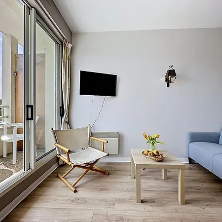 Les Terrasses De By Interhome 아파트