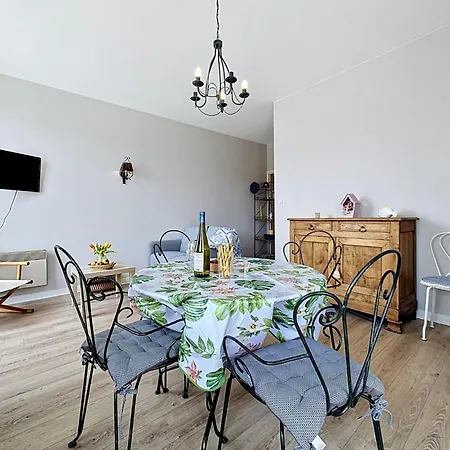 Les Terrasses De By Interhome 아파트