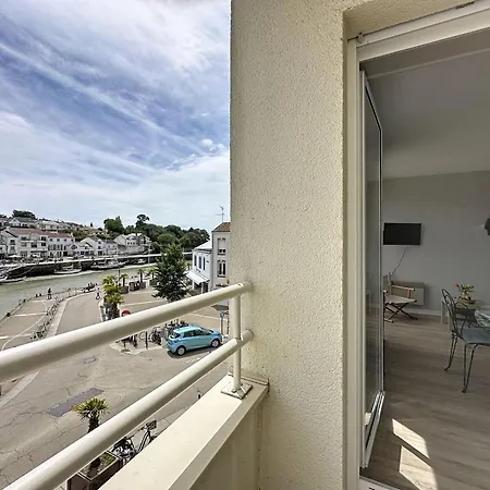 아파트 Les Terrasses De By Interhome *