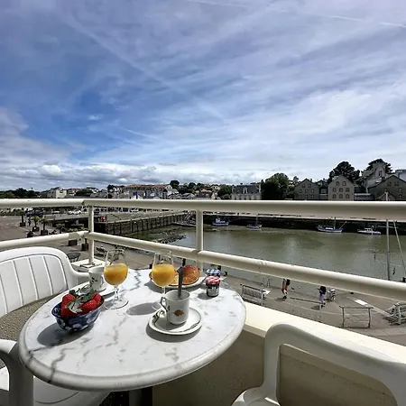Les Terrasses De By Interhome 아파트